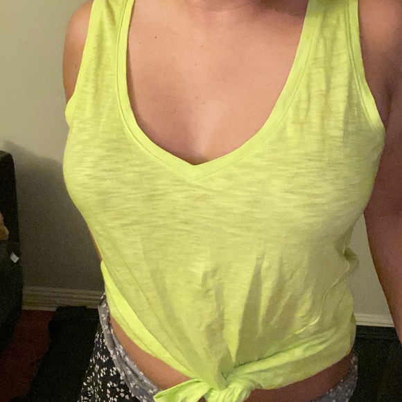 Express tank top - Picture 8 of 10